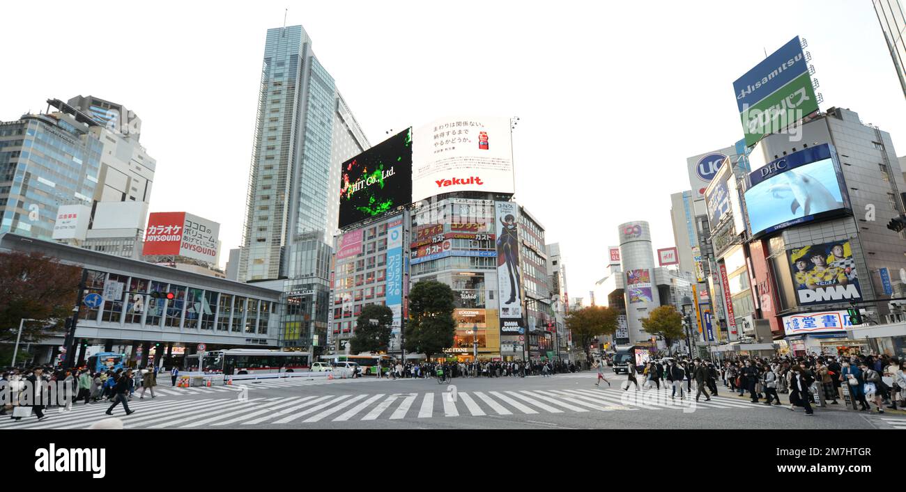 Shibuya Crossing is the world's busiest pedestrian crossing. Shibuya, Tokyo, Japan. Stock Photo