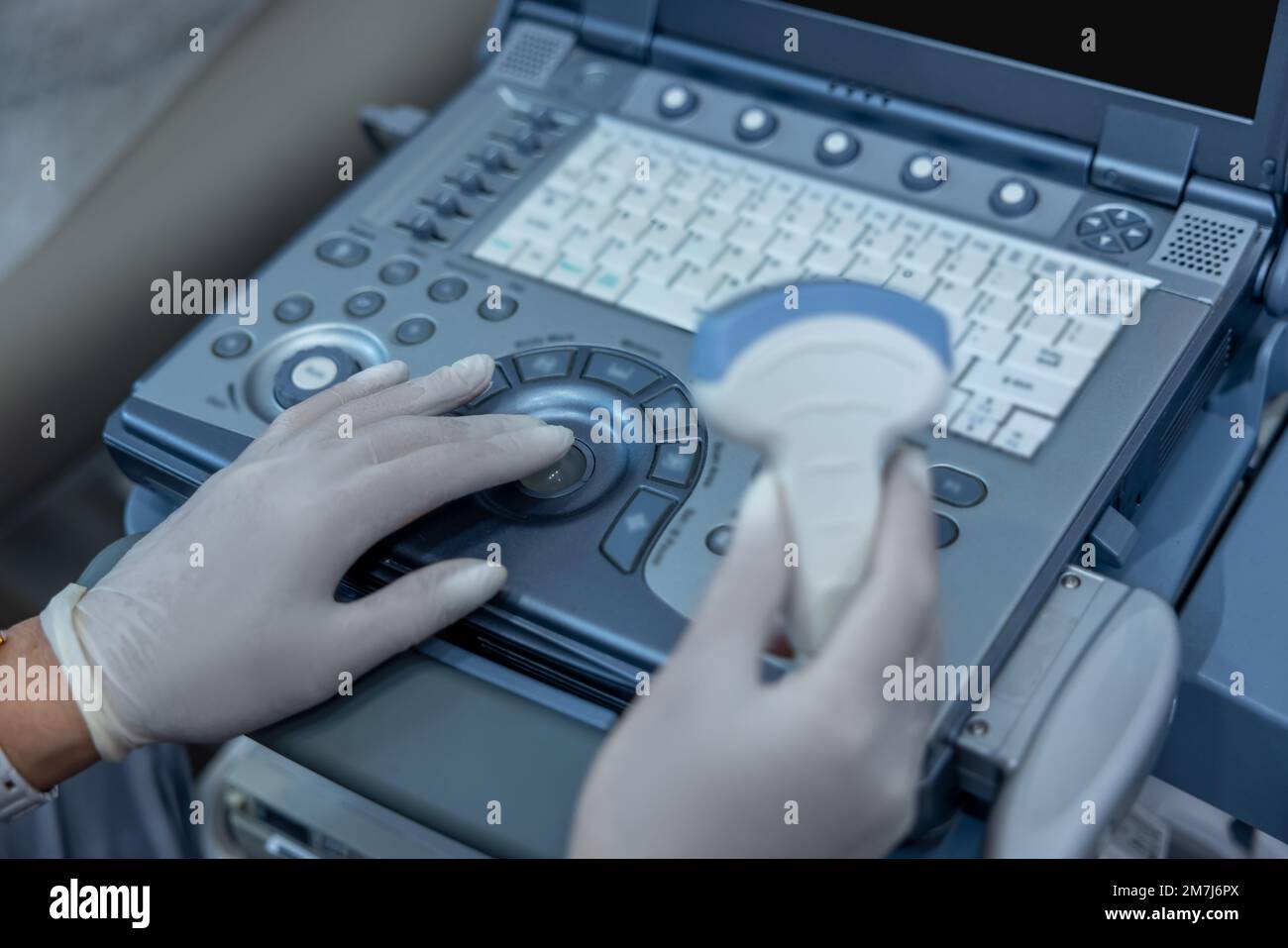 Diagnostics apparatus hi-res stock photography and images - Alamy