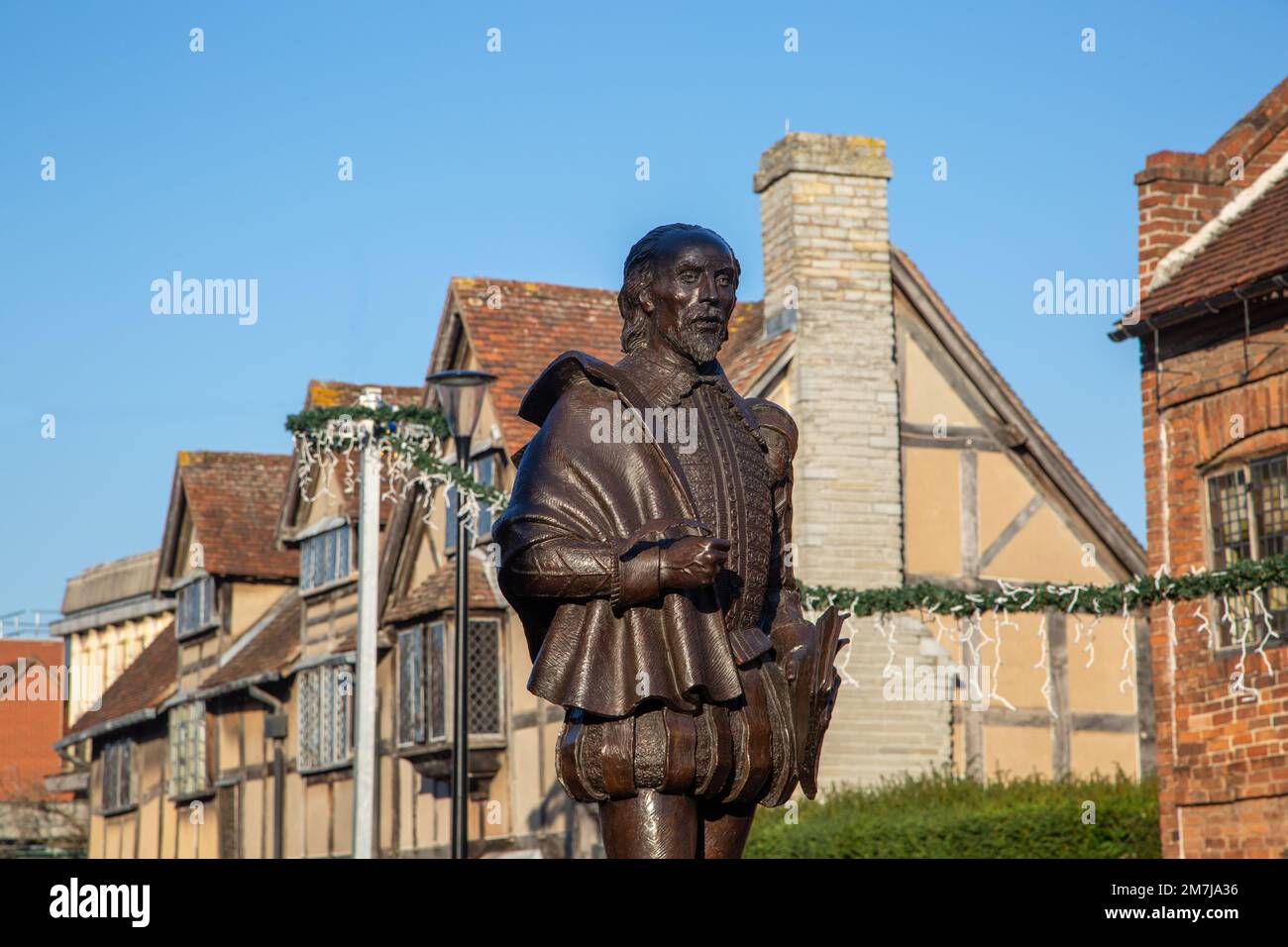 Statue monument to the playwright William Shakespeare in the Warwickshire town of Stratford on Avon Stock Photo