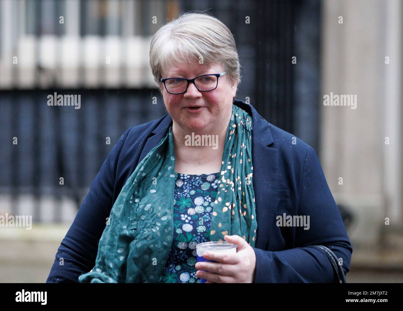 London, UK. 10th Jan, 2023. Therese Coffey, Secretary of State for Environment, Food and Rural Affairs, at Downing Street for a Cabinet meeting. Credit: Mark Thomas/Alamy Live News Stock Photo