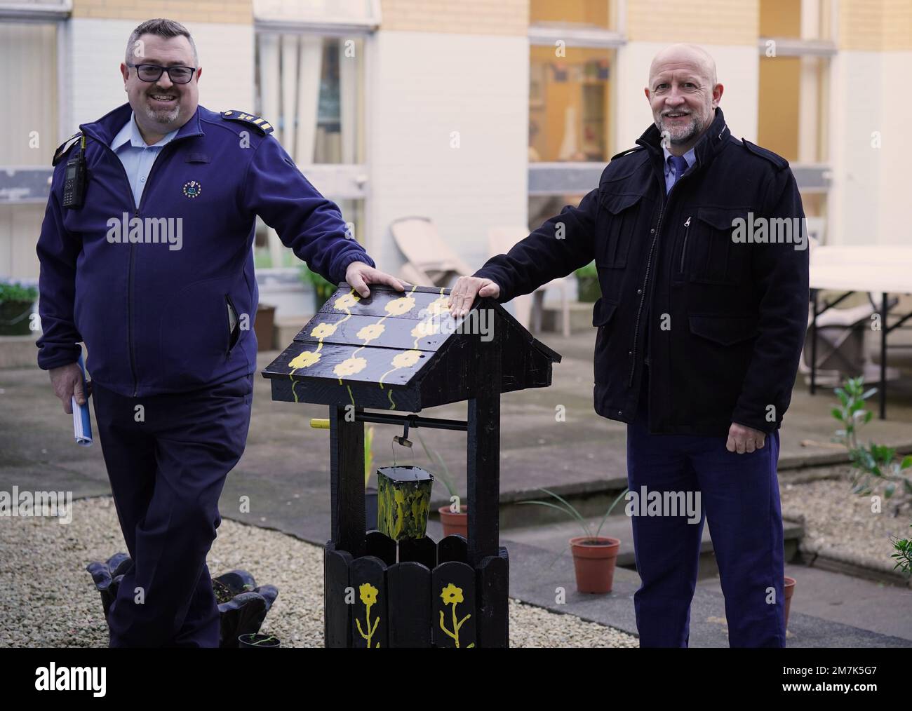 Chief officer Brian Cahill (left) and assistant Governor David Mulligan ...