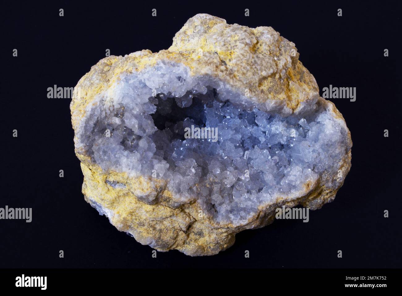 Rocks and minerals, Celestine crystals, lab sample Stock Photo Alamy