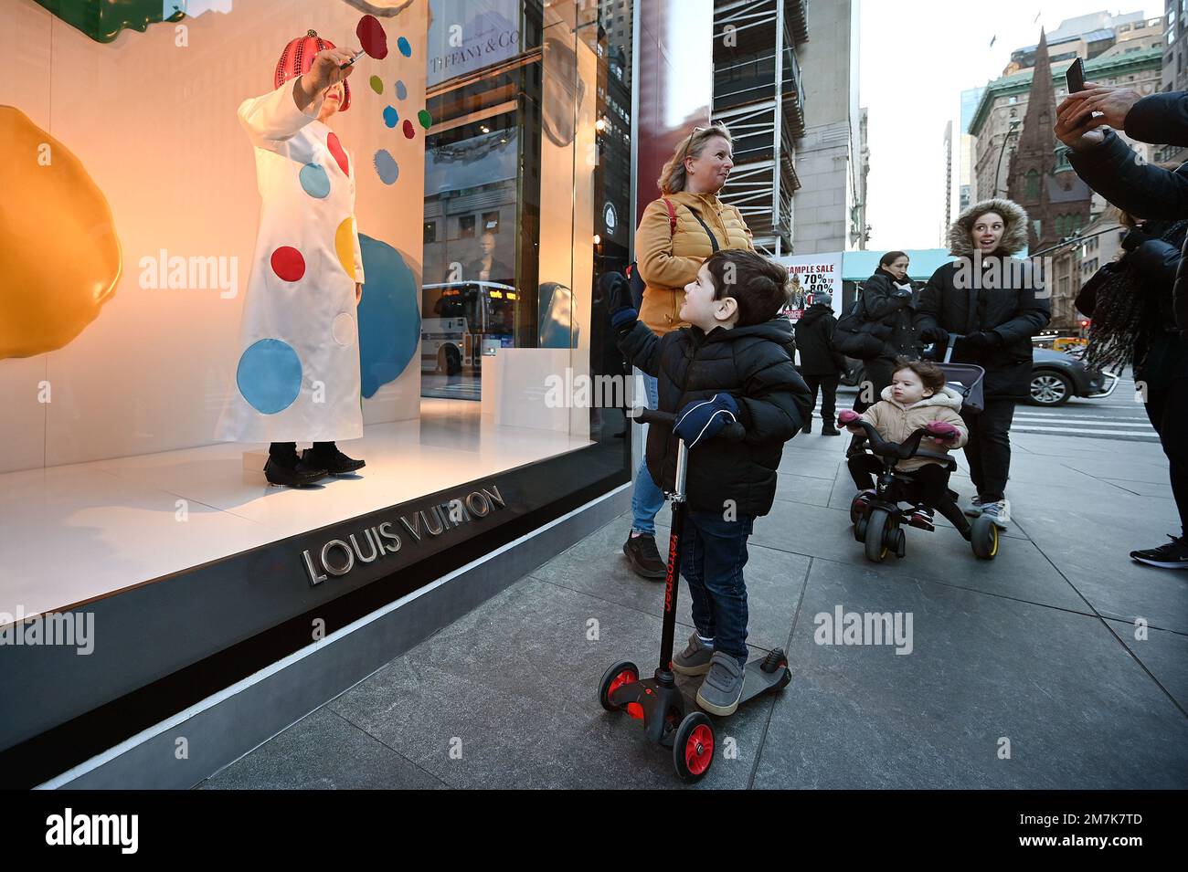 Hyper-realistic Yayoi Kusama robot spotted in London for fashion line