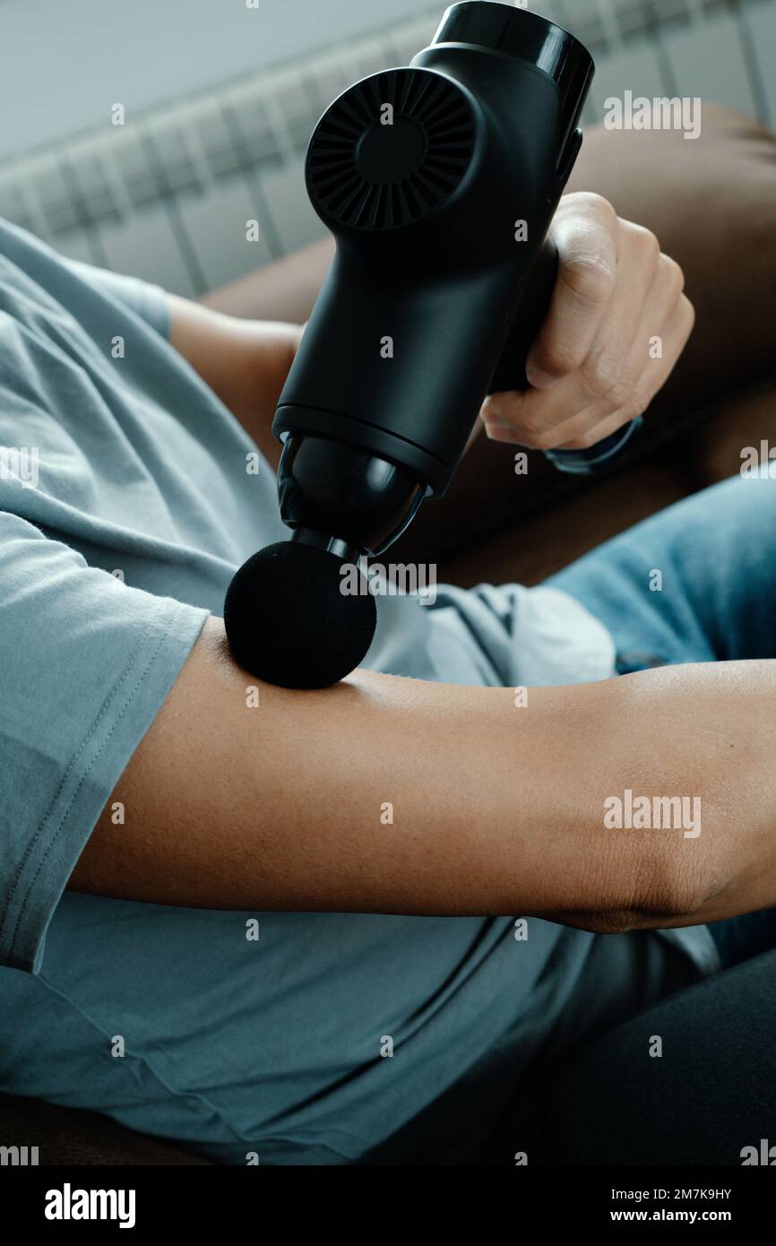 How to Use Massage Gun on Your Arm