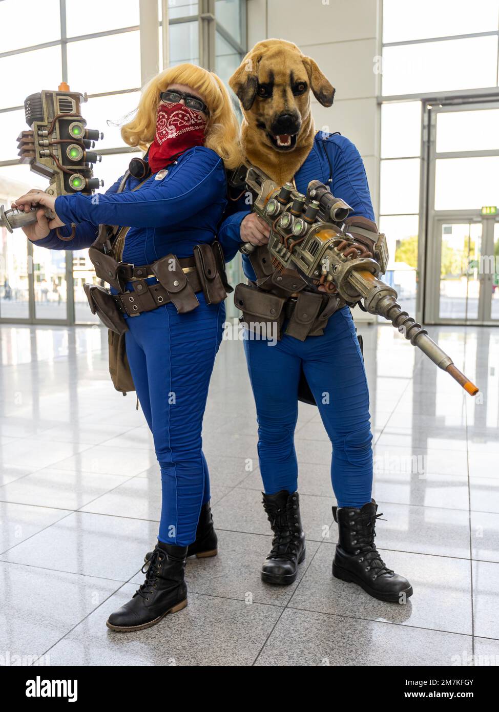 Fallout costume hi-res stock photography and images - Alamy
