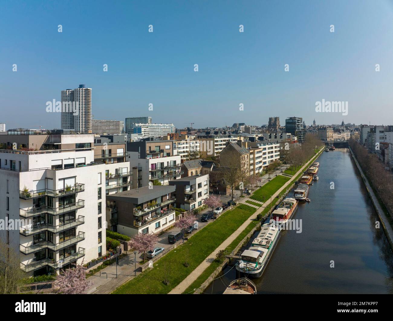 Rennes (Brittany, north-western France): aerial view of buildings along the River Vilaine, the avenue “mail Francois Mitterand” and buildings in the d Stock Photo