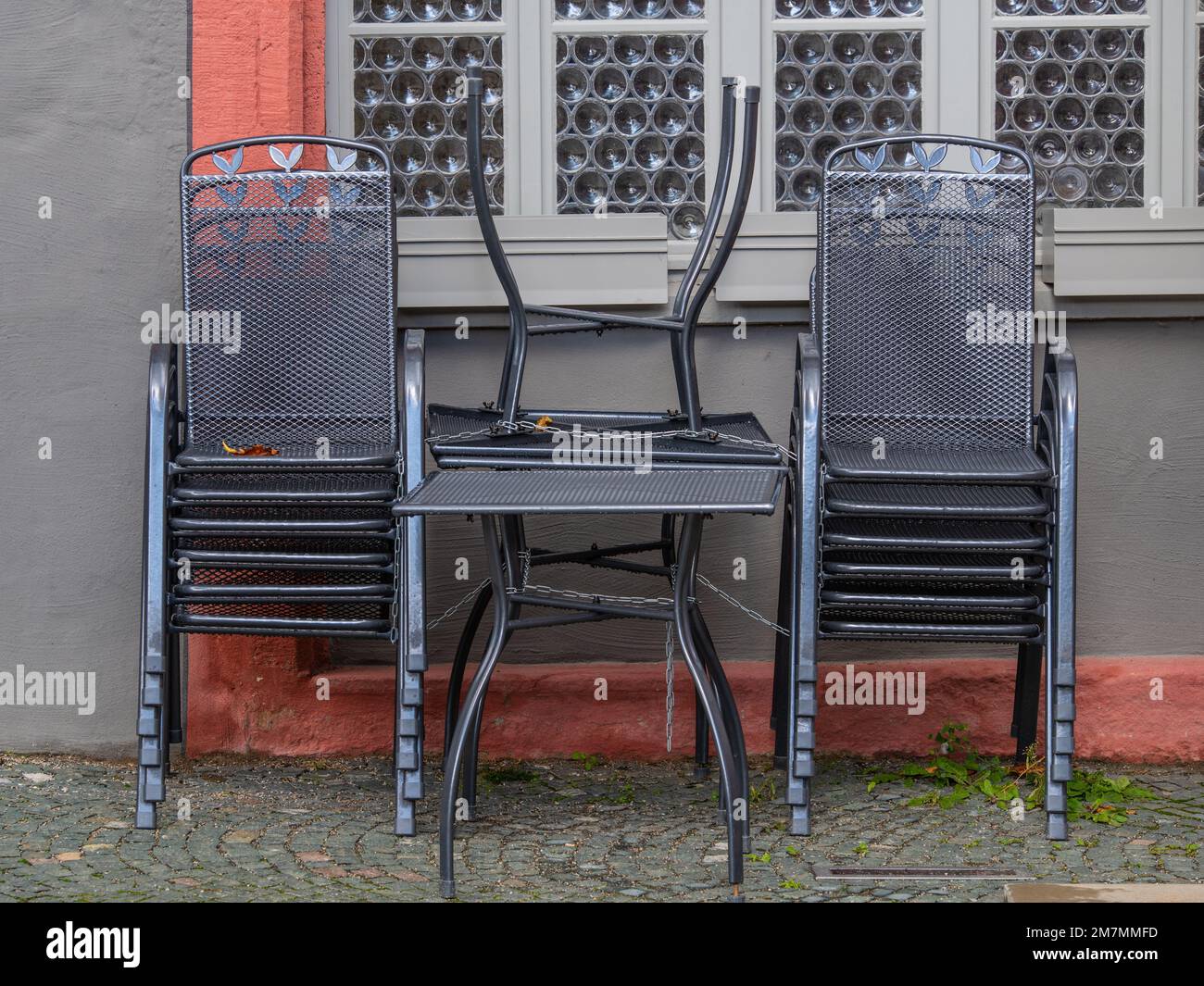 Chained tables hi-res stock photography and images - Alamy