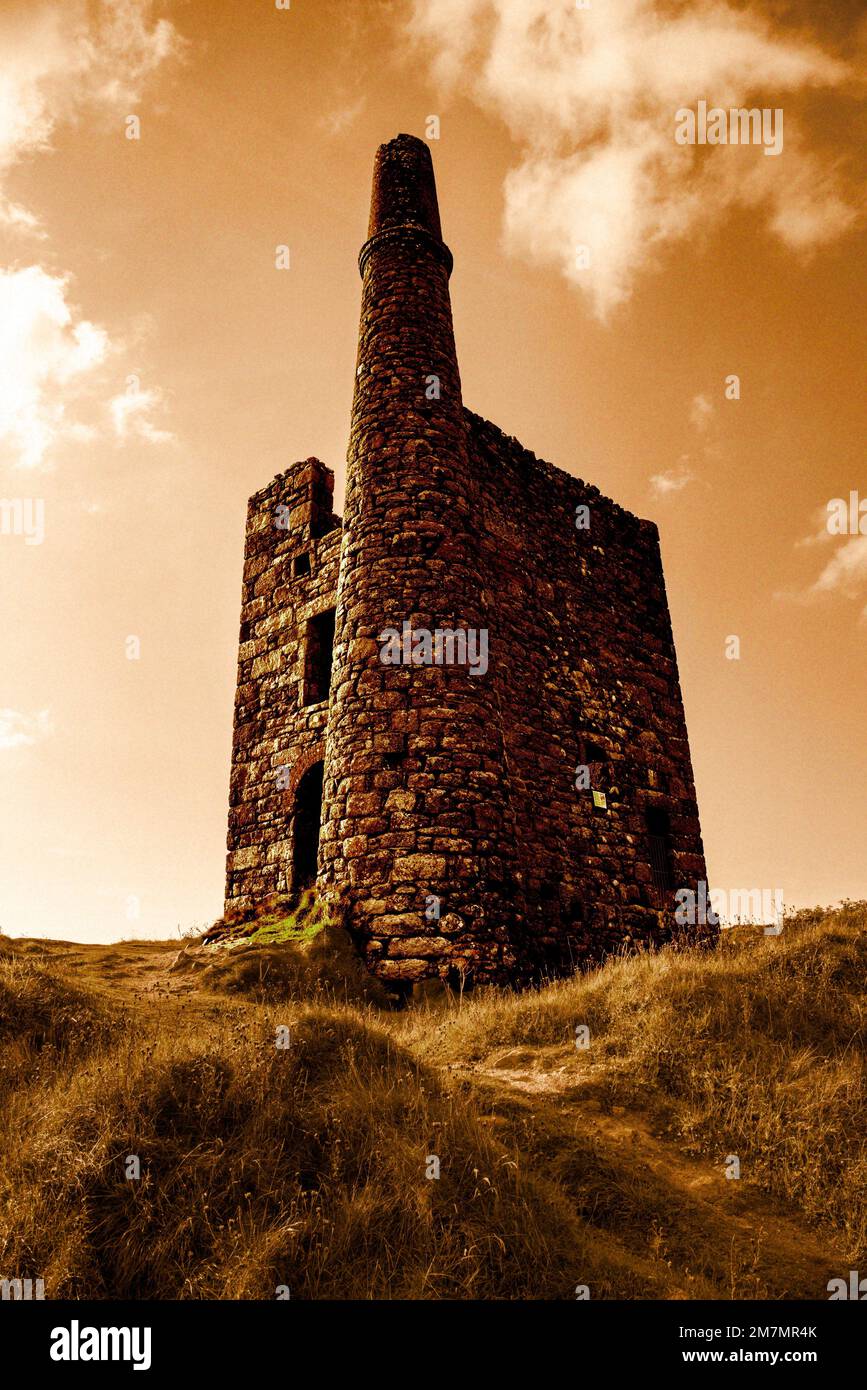 Looking up at Greenburrow Engine house at Ding Dong tin mine Stock Photo