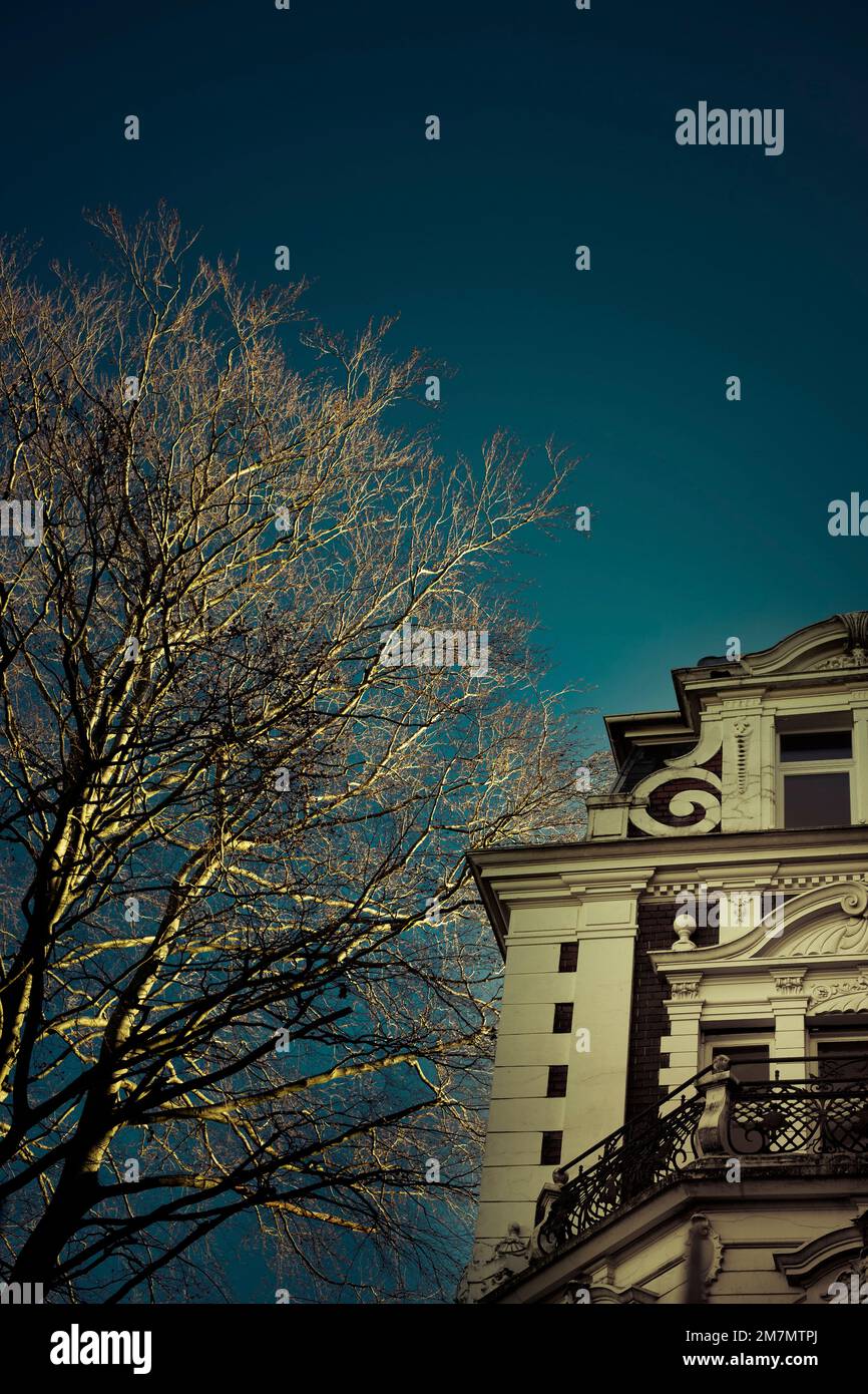Under View Under view hi-res stock photography and images - Alamy