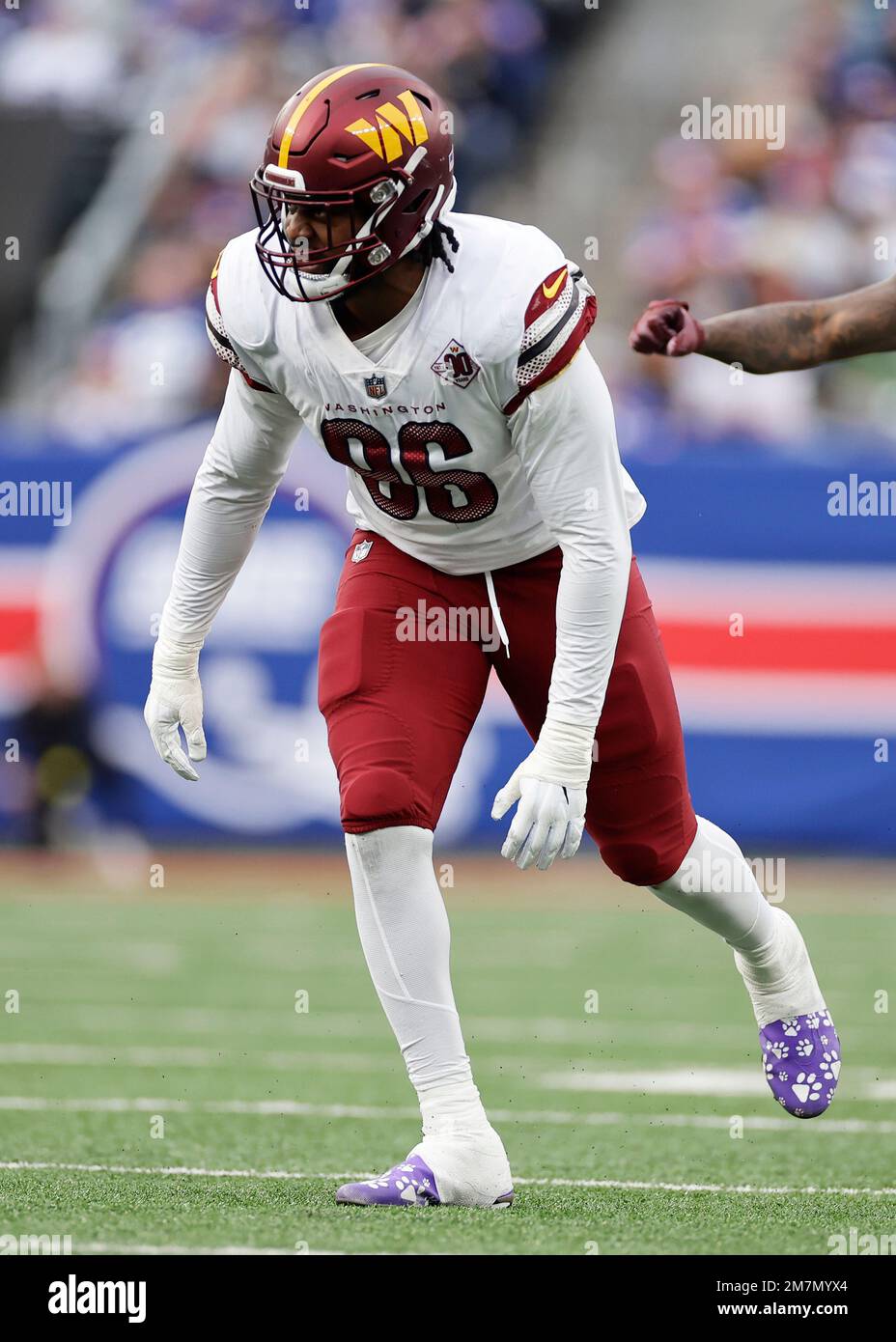 Washington Commanders defensive end James Smith-Williams (96) defends  against the New York Giants during an NFL football game Sunday, Dec. 4,  2022, in East Rutherford, N.J. (AP Photo/Adam Hunger Stock Photo - Alamy