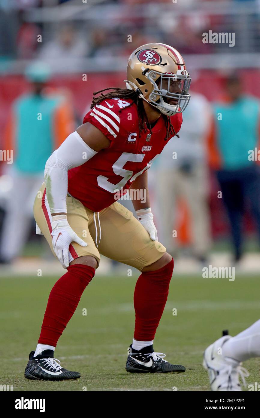 San Francisco 49ers linebacker Fred Warner (54) defends during an