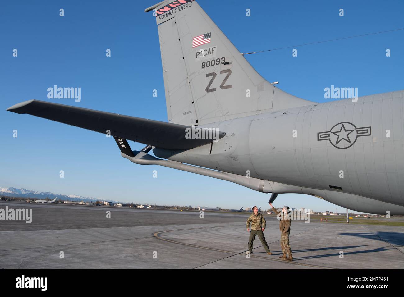168th air refueling squadron hires stock photography and images Alamy