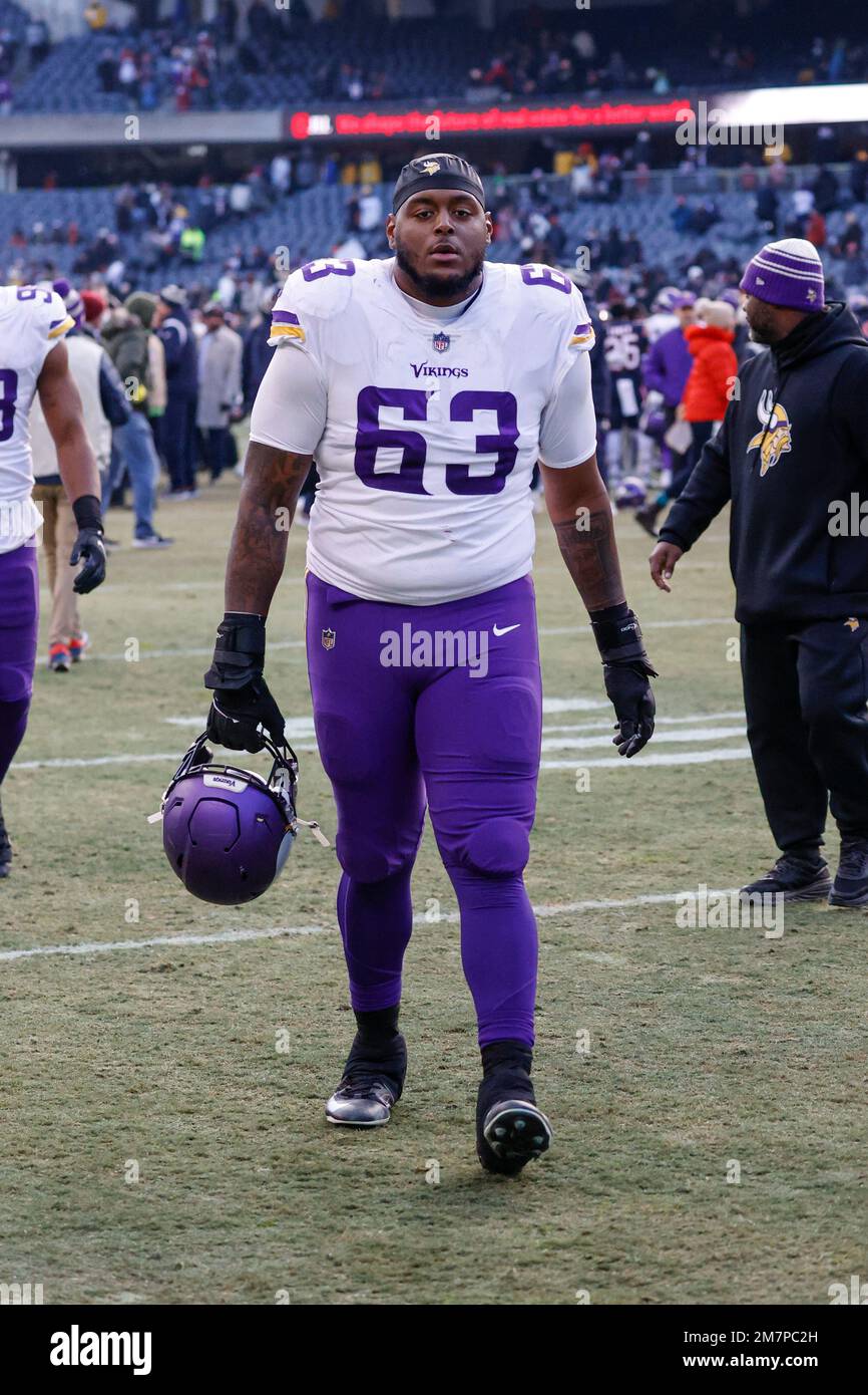 Minnesota Vikings offensive tackle Vederian Lowe leaves the field after  their loss to the Las Vegas Raiders in an NFL preseason football game,  Sunday, Aug. 14, 2022, in Las Vegas. (AP Photo/John