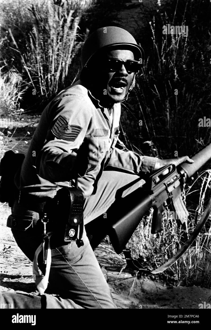 MSGT Montgomery orders his assault troop to move out during Prime Beef