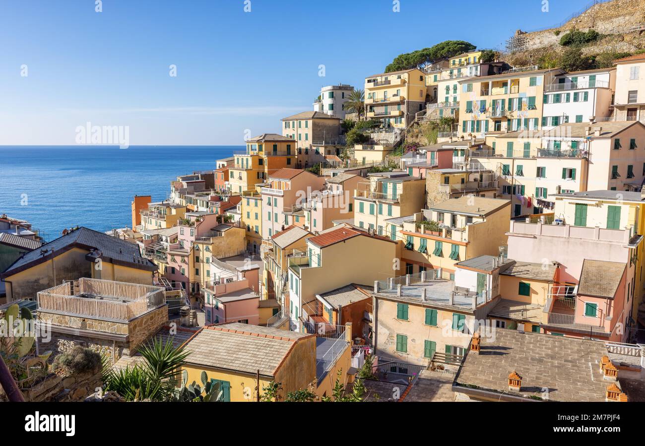 Colorful apartment homes in Riomaggiore, Italy. Cinque Terre Stock