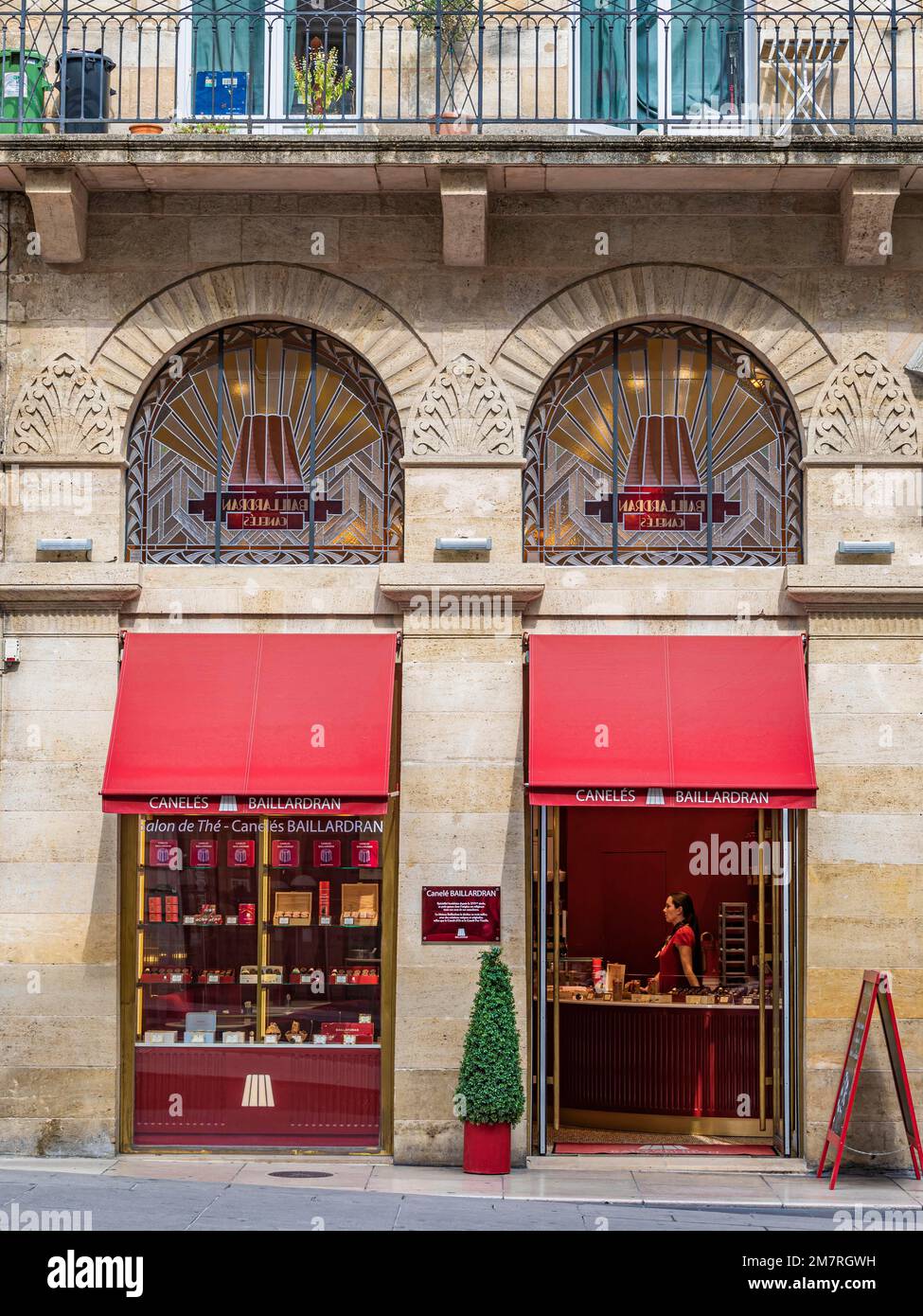 Speciality caneles in a shop of Caneles Baillardran in the old town