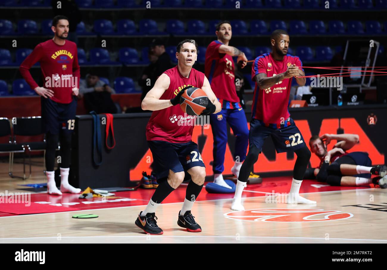 Kyle Guy and Mike Tobey Sign With EuroLeague Basketball Clubs