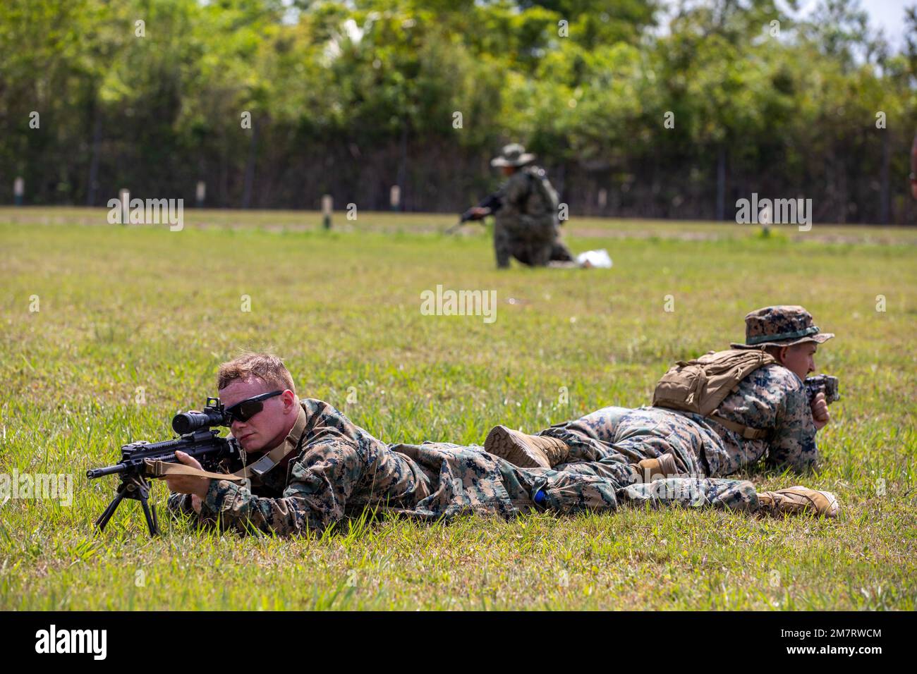 U.S. Marines assigned to 3rd Battalion, 25th Marines practice squad movement tactics with Soldiers from St. Lucia and Mexico at the National Police Traning Academy in Belmopan, Belize as part of the TRADEWINDS22 exercise May 12, 2022. Tradewinds 2022 is a multinational exercise designed to expand the Caribbean region’s capability to mitigate, plan for, and respond to crises; increase regional training capacity and interoperability; develop new and refine existing standard operating procedures; enhance ability to defend exclusive economic zones; and promote human rights and adherence to shared Stock Photo