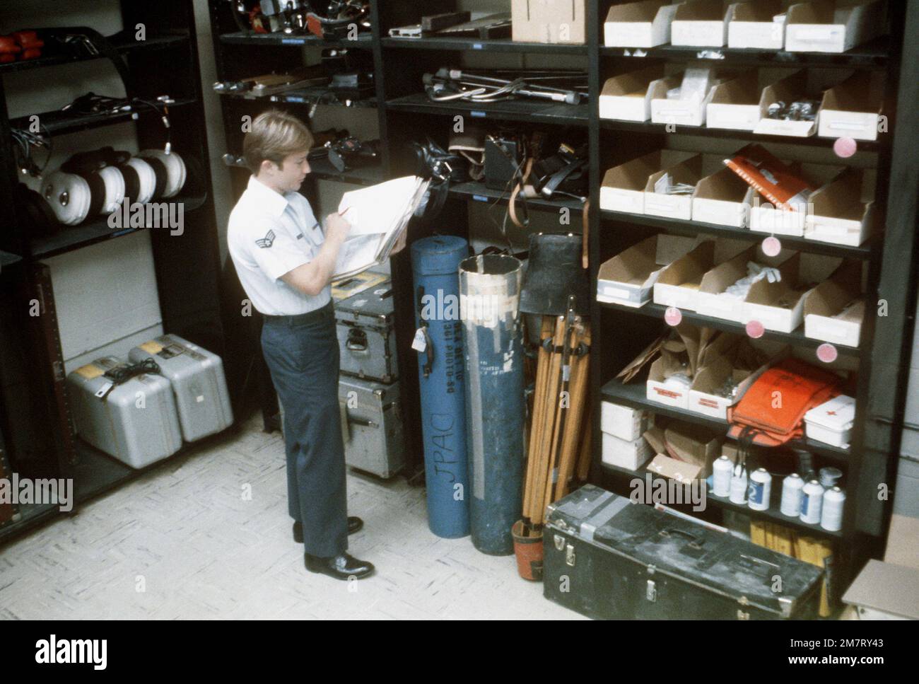 Air force personnel inventory hi-res stock photography and images - Alamy