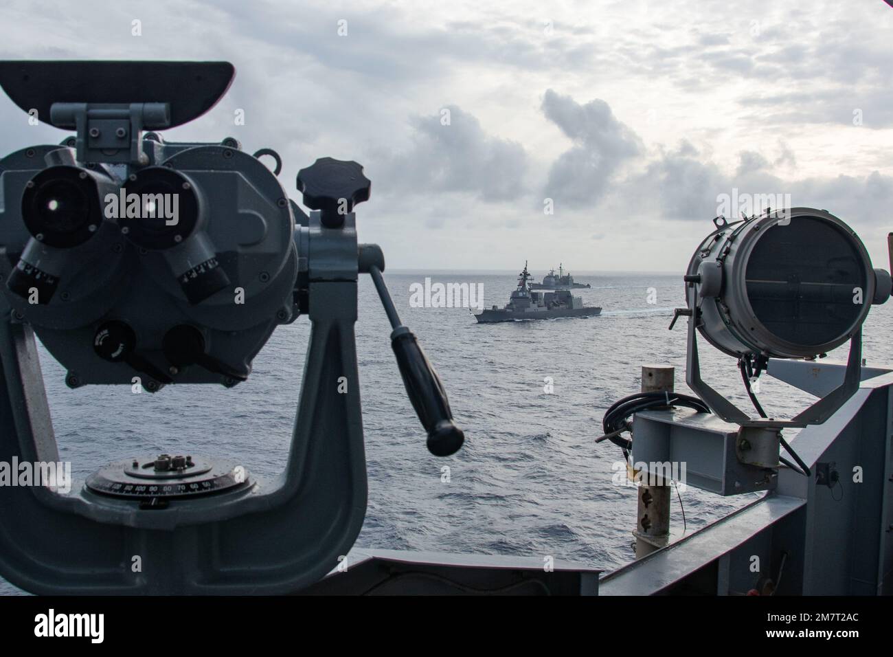 220512-N-BR419-2153 PHILIPPINE SEA (May 12, 2022) Japan Maritime Self ...