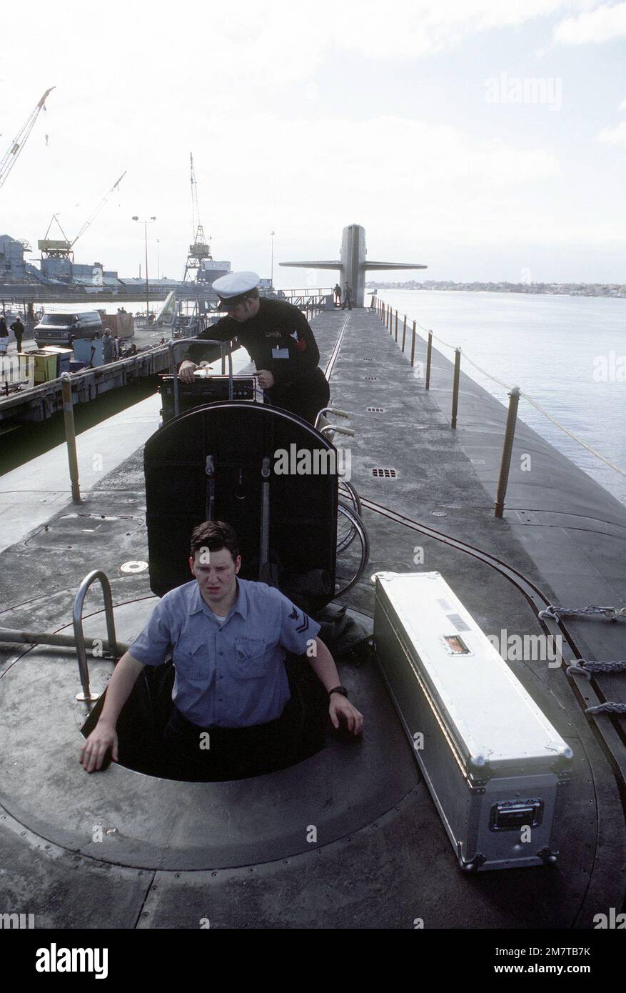 Electronics Technician 2nd Class (Submarines) (ET2) (SS) M. Pittinger