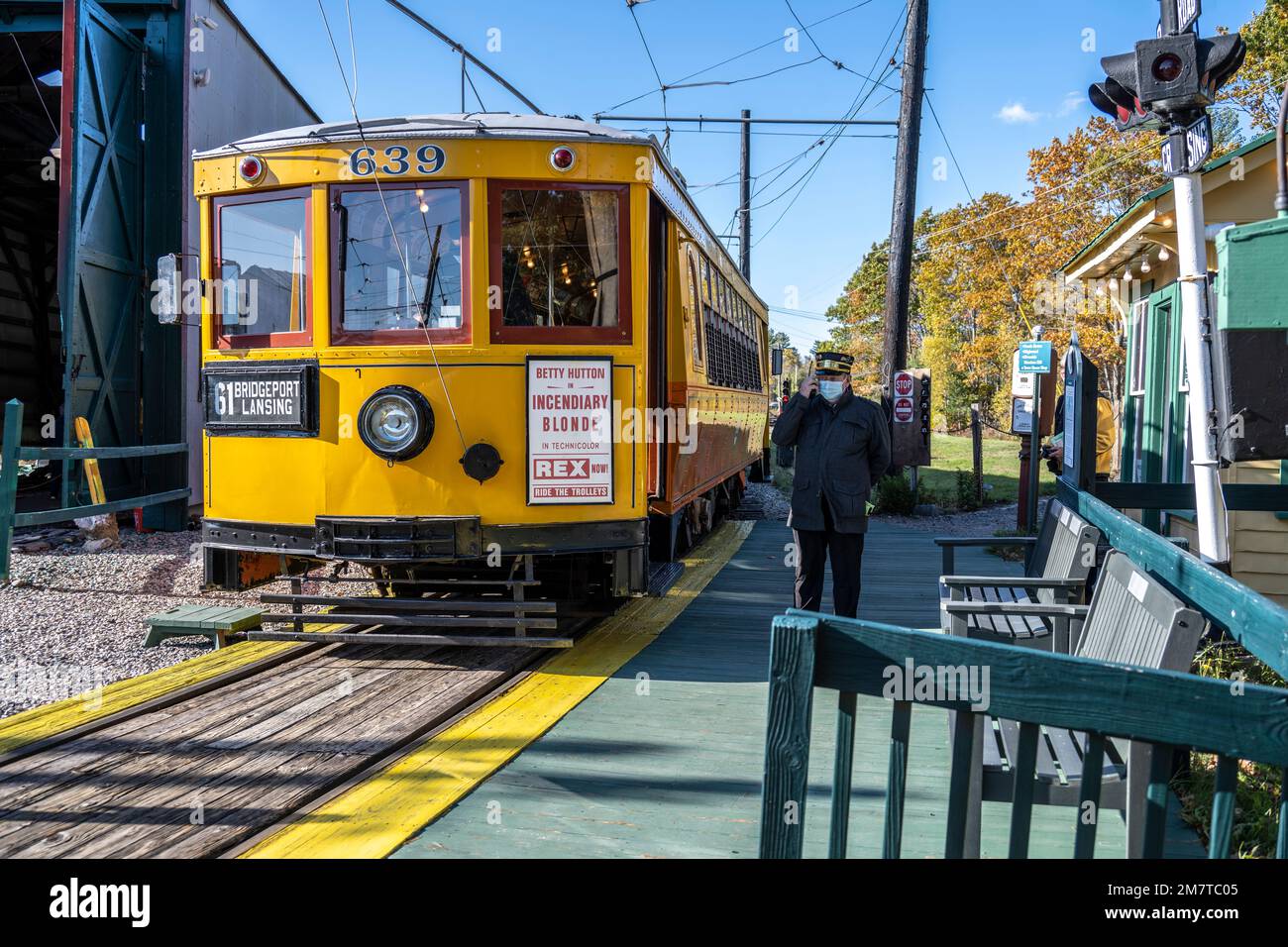 Morrison Hill Station stop at the Seashore Trolley Museum where visitors can get off to walk around the campus and visit the Riverside Car Barn Stock Photo