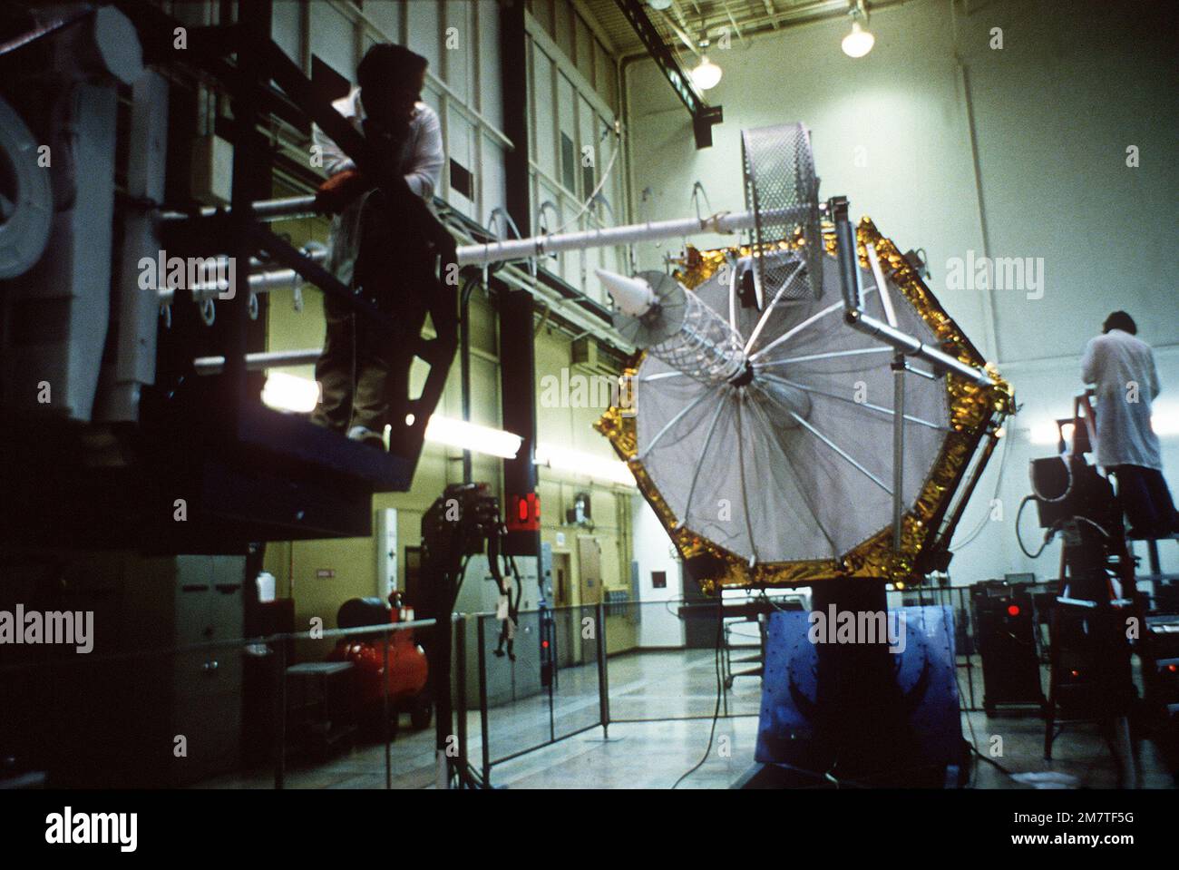 Military communication systems hi-res stock photography and images - Alamy