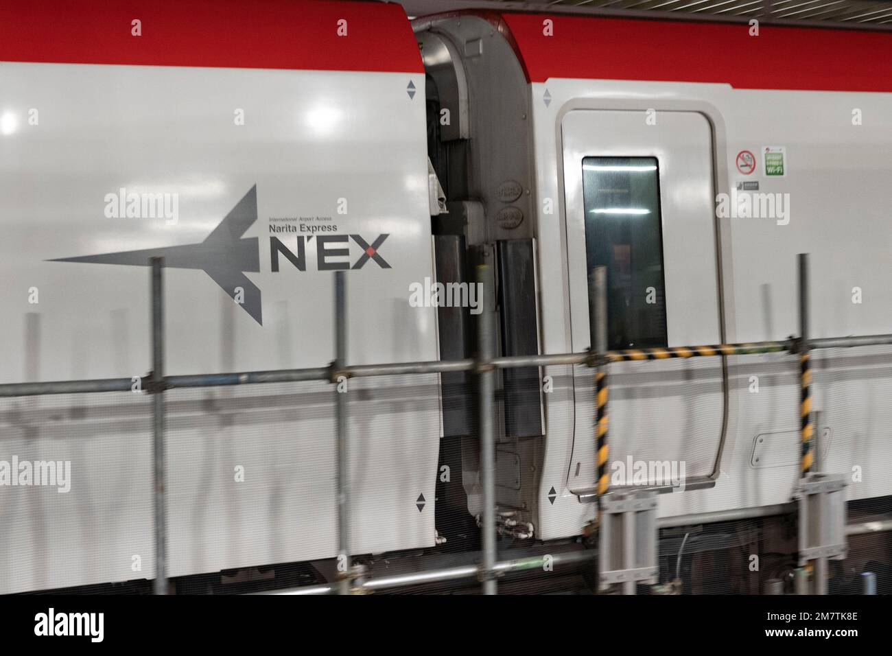 tokyo-japan-6th-jan-2023-the-jr-east-narita-express-airport-shuttle