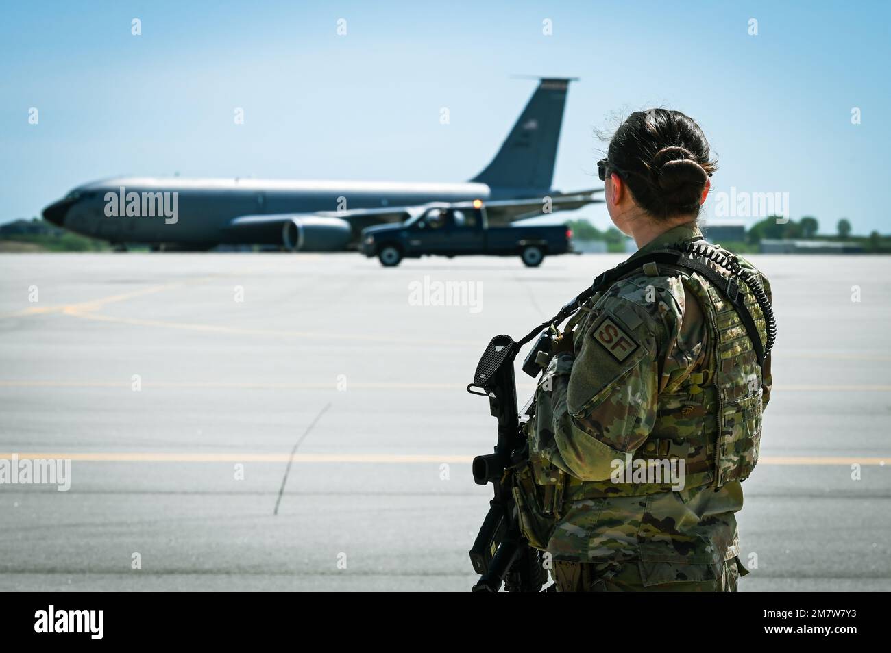 The 155th Air Refueling Wing exercised an Alert Aircraft Repositioning