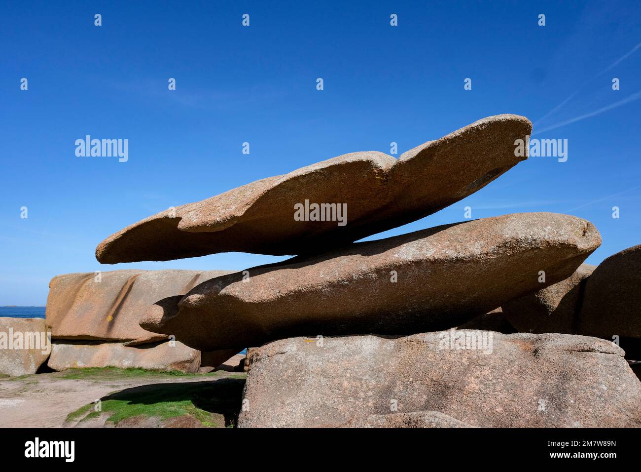 Ploumanach, France. 06th Oct, 2022. The coastal section Cote de Granit ...