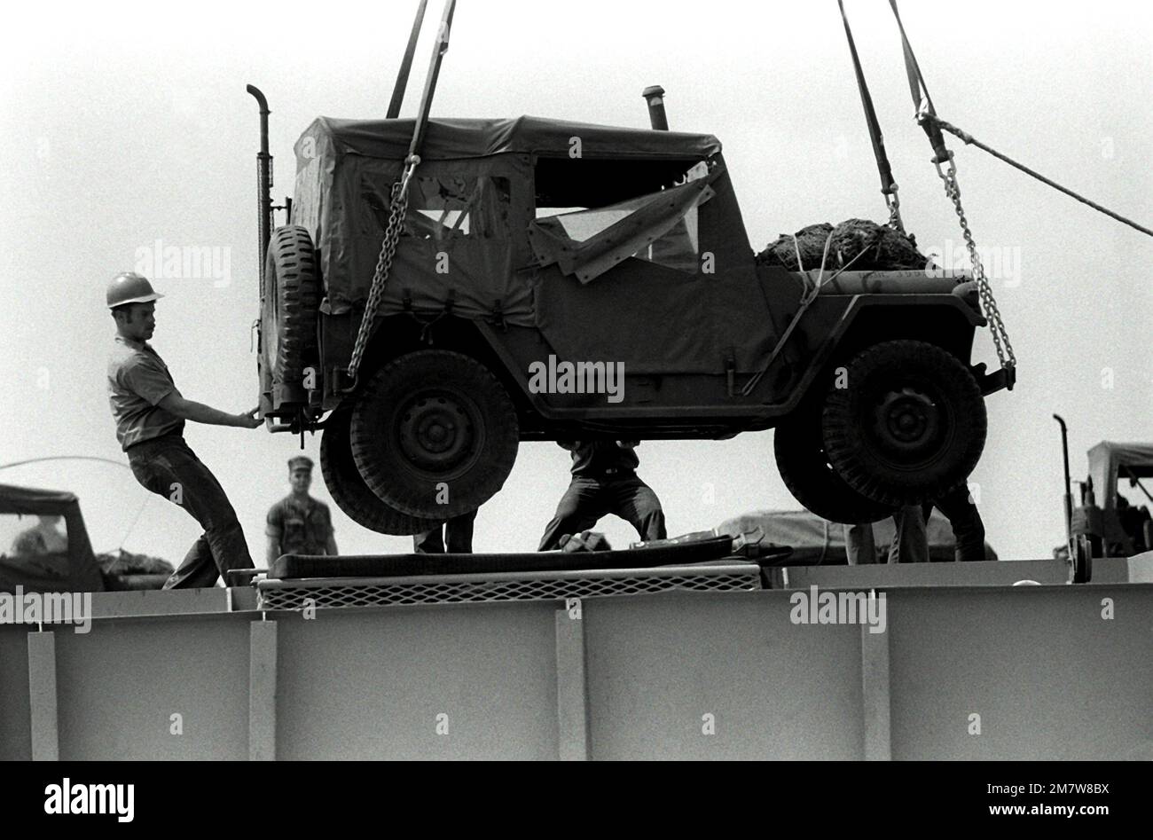 Boatswain's mates aboard the amphibious transport dock USS DUBUQUE (LPD ...