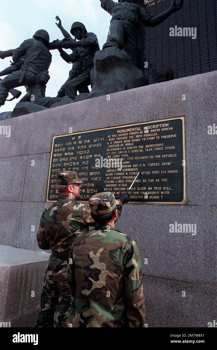 Major General Alexander Weyand, Commander, 25th Infantry Division ...