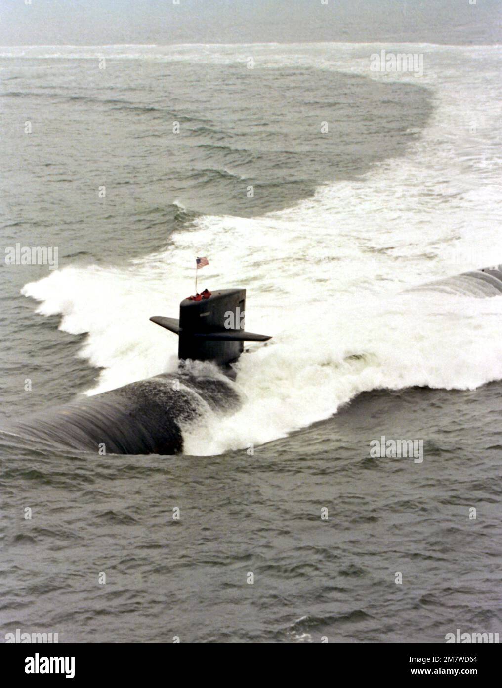 Aerial port bow view of the Los Angeles class nuclear-powered attack ...