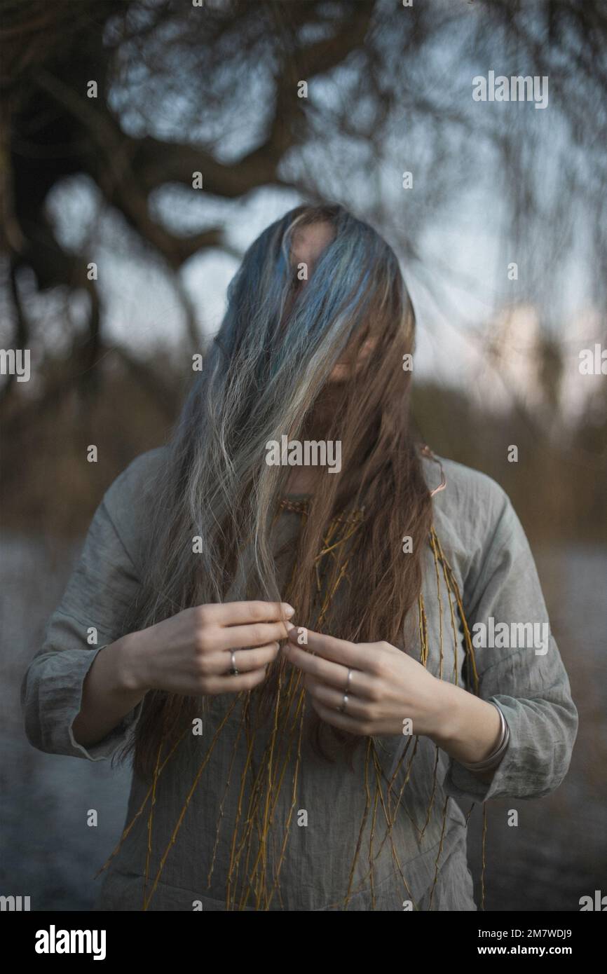 Long haired woman spiritual hi-res stock photography and images - Alamy Long haired woman spiritual hi-res stock photography and images - Alamy