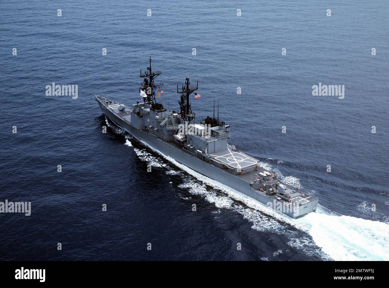 A Port Quarter View Of The Spruance Class Destroyer Uss Ingersoll Dd