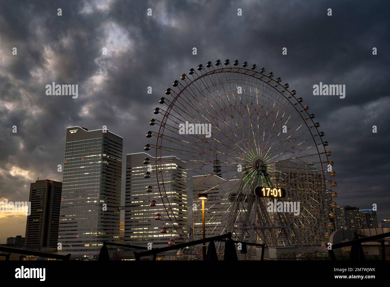 Tallest Ferris Wheels Hi Res Stock Photography And Images Alamy