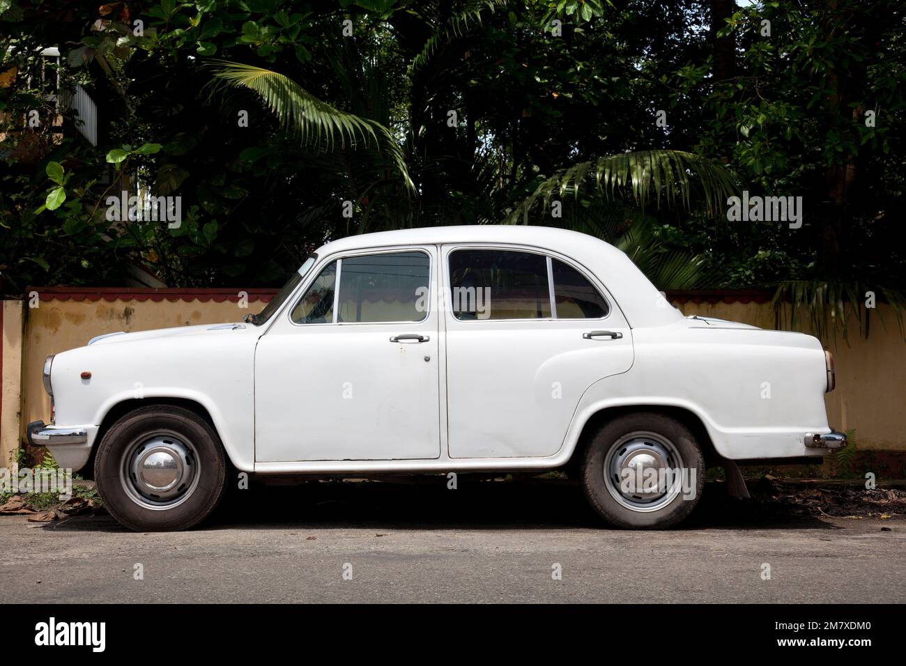 Side of the car more typical of India. The Hindustan Ambassador Stock Photo