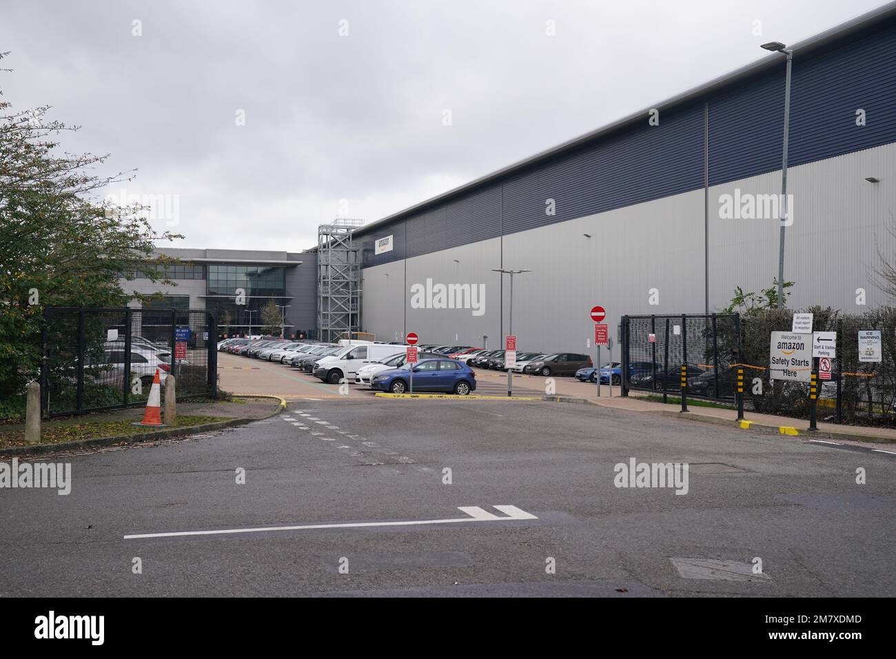 Amazon Fulfillment Centre, Boundary Way, Hemel Hempstead, as the