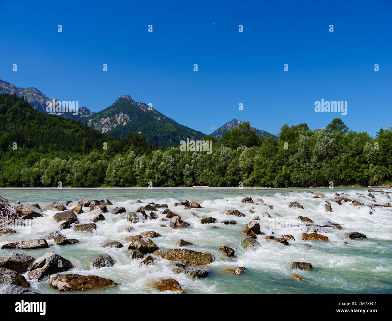 Raging Rocks Raging water stream mountain river hi-res stock photography and images ...