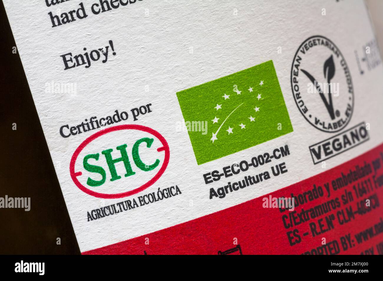 certificado por agricultura ecologica certified organic farming and European Vegetarian Union symbols on bottle of Tomas Buendia red wine Stock Photo