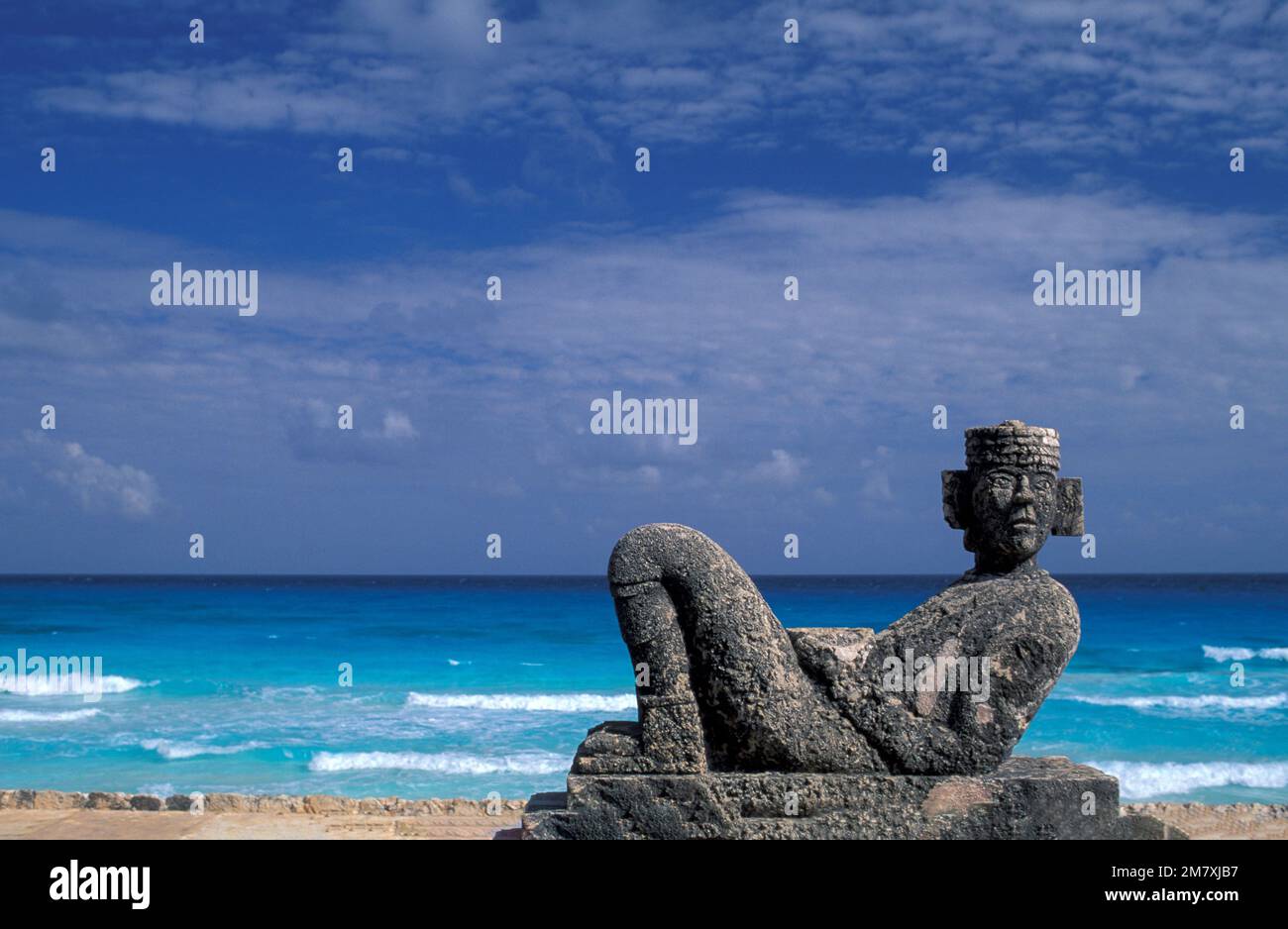 Chacmool Statue, Playa Chacmool, Cancun, Quintana Roo, Mexico Stock Photo