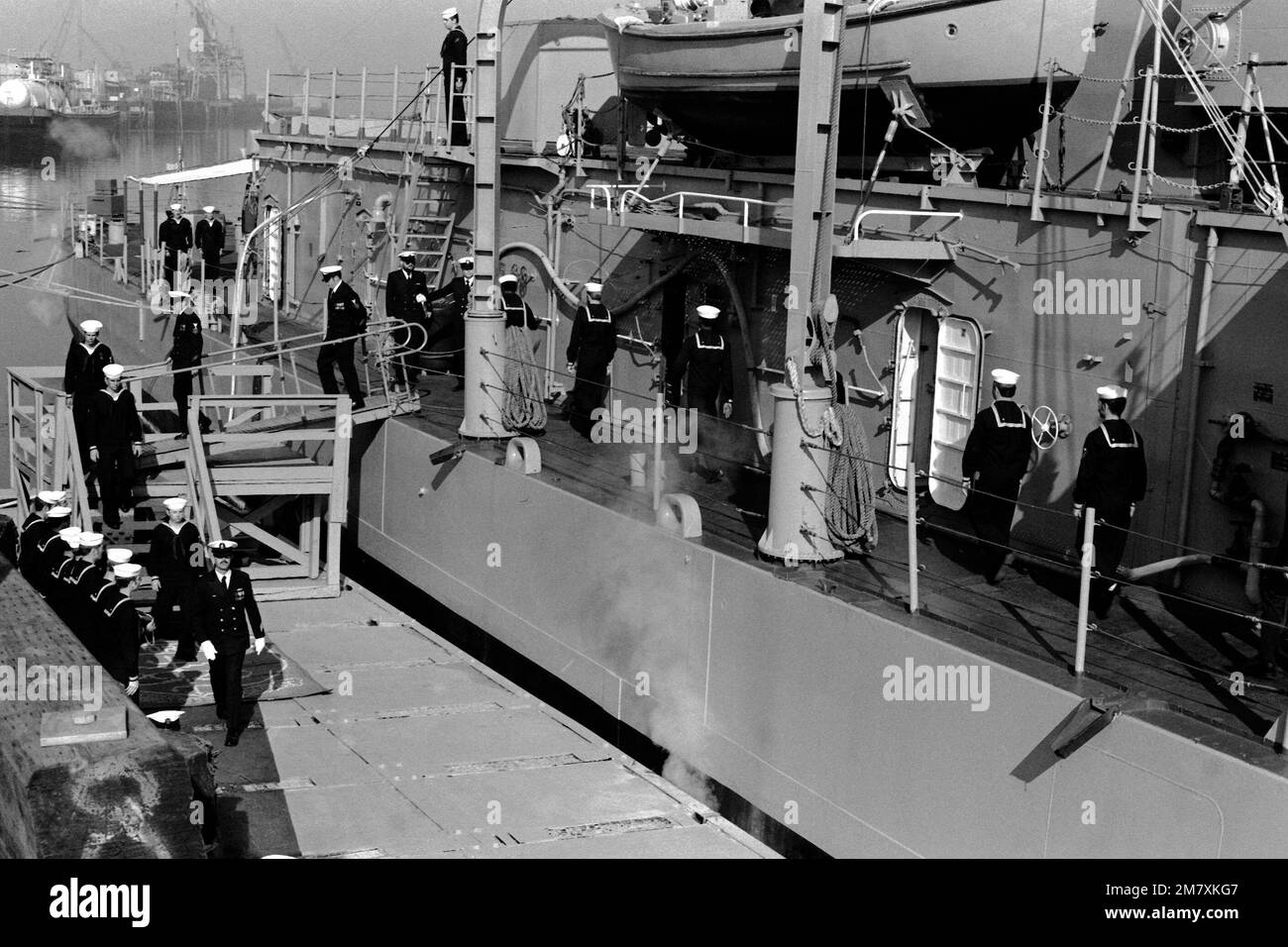 ship Black and White Stock Photos & Images Alamy