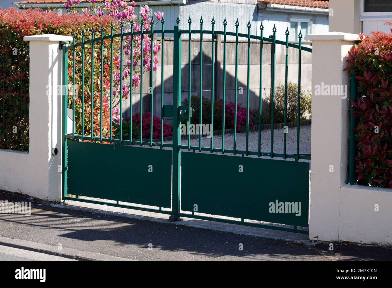 portal street suburb home steel dark green metal retro house gate