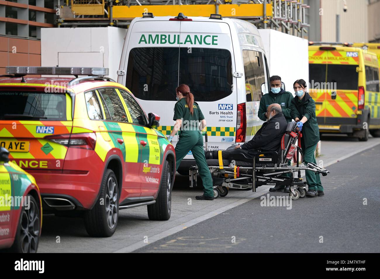 A&e uk patient hi-res stock photography and images - Alamy
