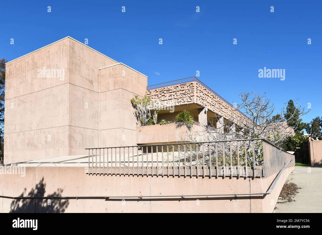 MISSION VIEJO, CALIFORNIA - 8 JAN 2023: The Math and Science building on the Campus of Saddleback College. Stock Photo