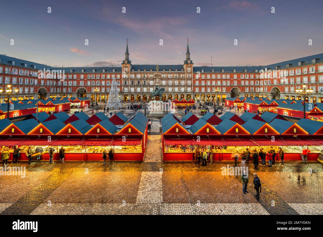 Christmas market at Plaza Mayor, Madrid, Spain Stock Photo Alamy