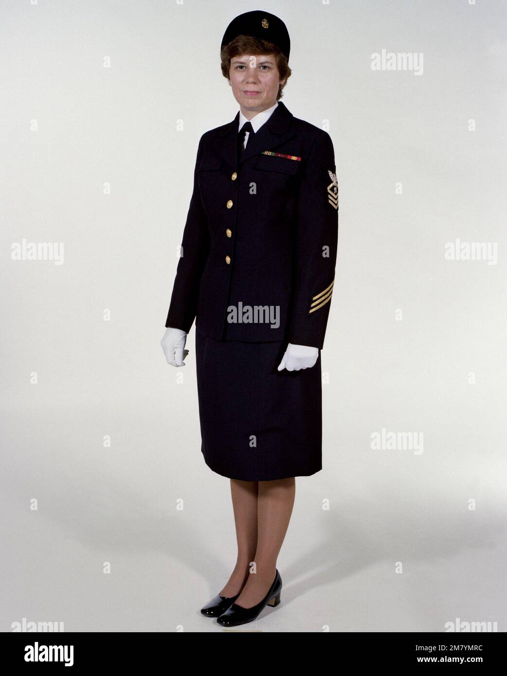 Uniform Service dress blue "A", female Navy chief petty officers