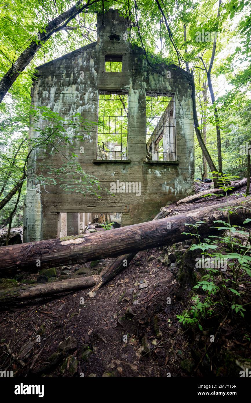 Ruines Carbide Willson, Chelsea, Québec, Canada Stock Photo