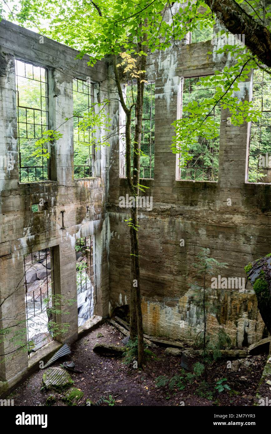 Ruines Carbide Willson, Chelsea, Québec, Canada Stock Photo