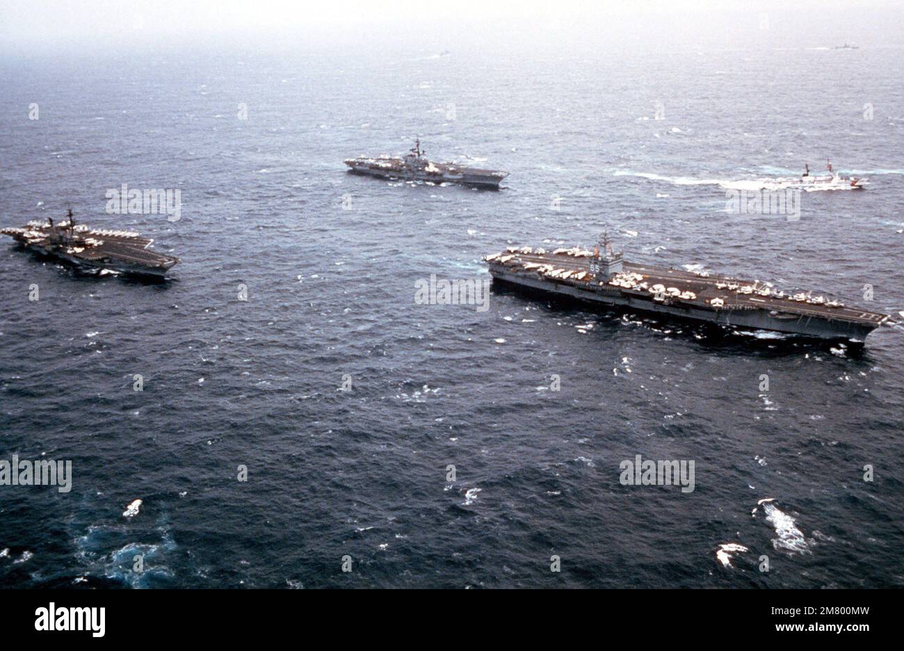 Starboard view aircraft carrier uss hi-res stock photography and images -  Page 2 - Alamy